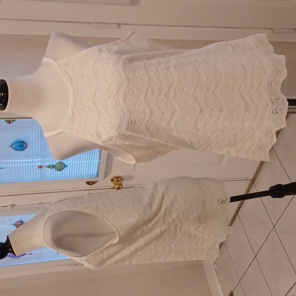 4/$60 White Lace Sleeveless Top - Size Large